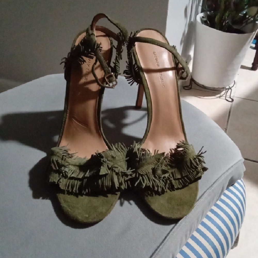 Banana Republic Green Fringe Heels